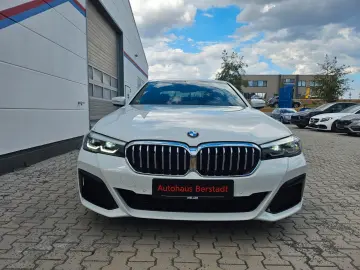 BMW 530 i Limousine xDrive M-Sportpaket Live-Cockpit