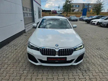BMW 530 i Limousine xDrive M-Sportpaket Live-Cockpit