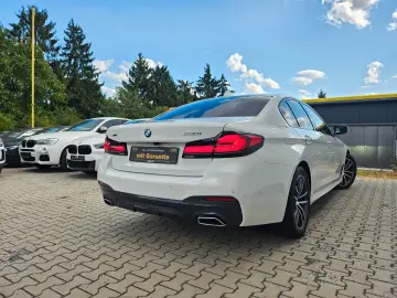 BMW 530 i Limousine xDrive M-Sportpaket Live-Cockpit