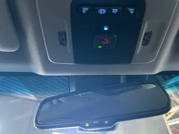 TOYOTA Camry Hybrid Business Edition  LED el. Sitze CAM