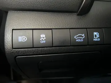 TOYOTA Camry Hybrid Business Edition  LED el. Sitze CAM