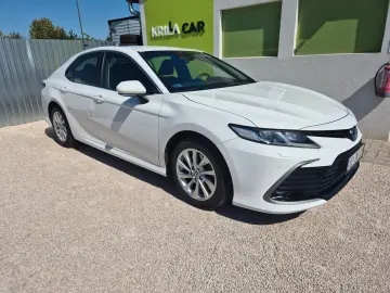 TOYOTA Camry 2.5 HYBRID COMFORT E-CVT