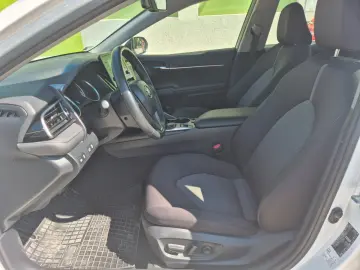 TOYOTA Camry 2.5 HYBRID COMFORT E-CVT