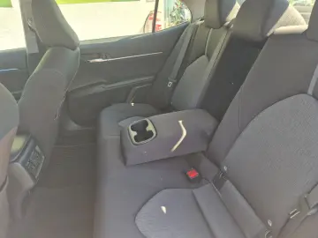 TOYOTA Camry 2.5 HYBRID COMFORT E-CVT