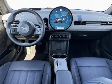 MINI Favoured JCWSitze HUD Lenkhz Navi 18LM Bluetooth