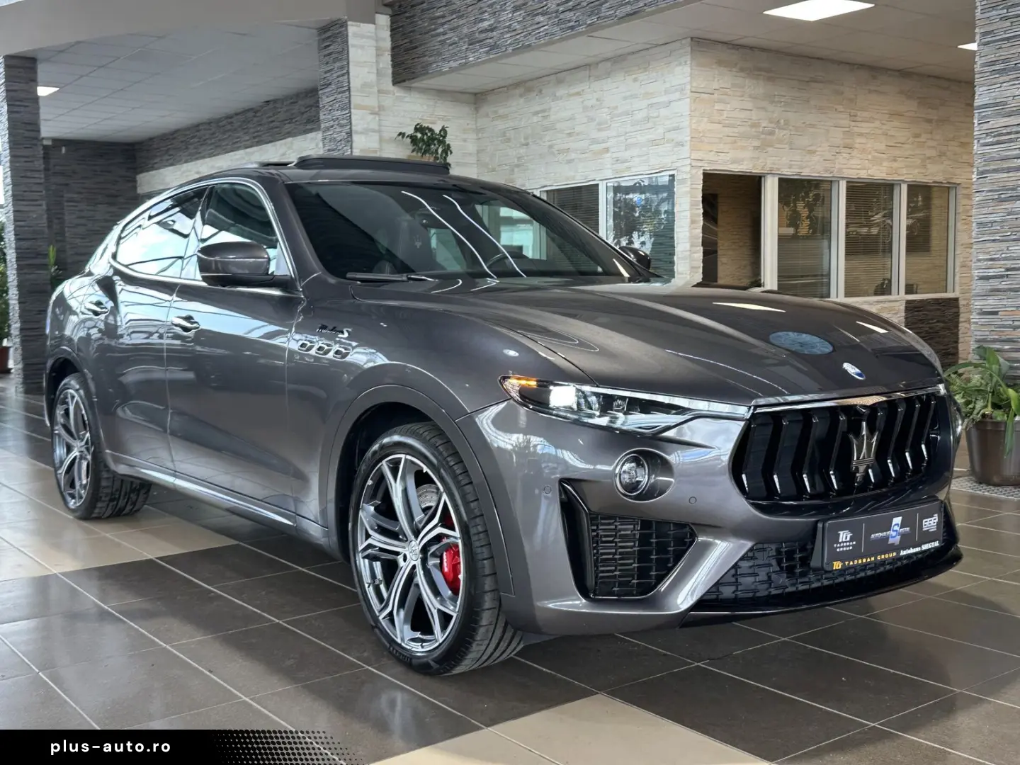MASERATI Levante Modena S Nerissimo Leder Pano 360Cam