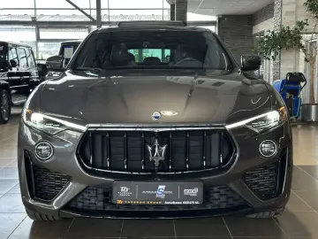 MASERATI Levante Modena S Nerissimo Leder Pano 360Cam