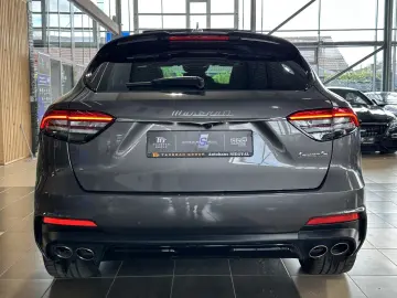 MASERATI Levante Modena S Nerissimo Leder Pano 360Cam