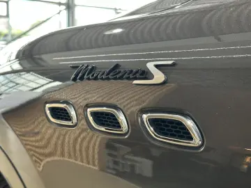 MASERATI Levante Modena S Nerissimo Leder Pano 360Cam