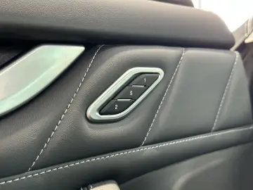 MASERATI Levante Modena S Nerissimo Leder Pano 360Cam