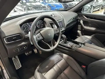 MASERATI Levante Modena S Nerissimo Leder Pano 360Cam