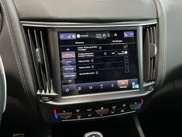 MASERATI Levante Modena S Nerissimo Leder Pano 360Cam