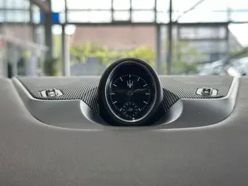 MASERATI Levante Modena S Nerissimo Leder Pano 360Cam