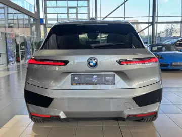 BMW iX 40 Sport R.Cam Leder Ambiente Standklima. ACC