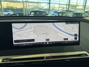 BMW iX 40 Sport R.Cam Leder Ambiente Standklima. ACC
