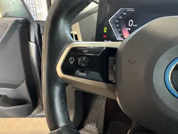 BMW iX 40 Sport R.Cam Leder Ambiente Standklima. ACC