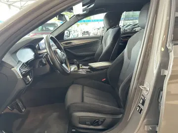BMW 530 d M-Sport Luftfeder. R.Cam Ambiente AHK LED