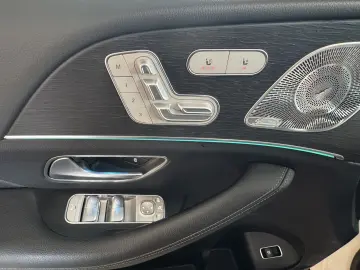 MERCEDES-BENZ GLE 350 4M AMG-Line LED SHZ ACC AHK Na…