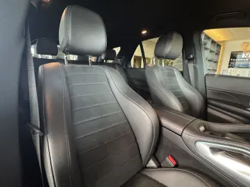 MERCEDES-BENZ GLE 350 4M AMG-Line LED SHZ ACC AHK Na…