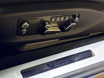 BENTLEY Continental GTC V8 Convertible Mulliner Carbon