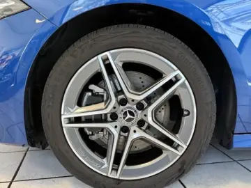 Mercedes-Benz A 250 e AMG Line ACLaden AHK