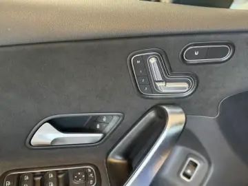 Mercedes-Benz A 250 e AMG Line ACLaden AHK