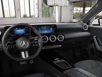 Mercedes-Benz A 250 e AMG Edition Pano Burmester