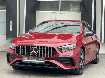 Mercedes-Benz A 250 e AMG LED Night MBUX