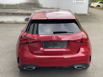Mercedes-Benz A 250 e AMG LED Night MBUX