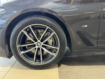 BMW 530 d M-Sport Business Leder Ambiente Luftfeder.