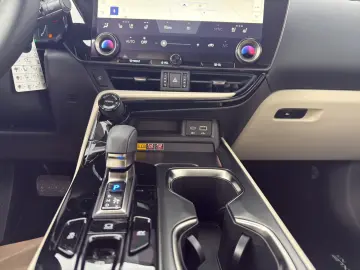 Lexus NX 350h Business Connect Package 360CAM Seating A