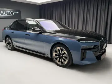 BMW 750e xDrive Plug-in Hybrid