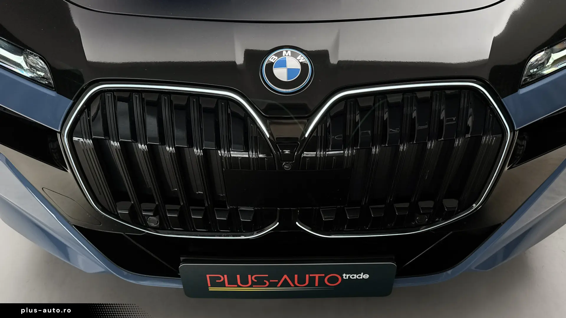 BMW 750e xDrive Plug-in Hybrid