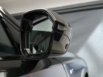 BMW 750e xDrive Plug-in Hybrid