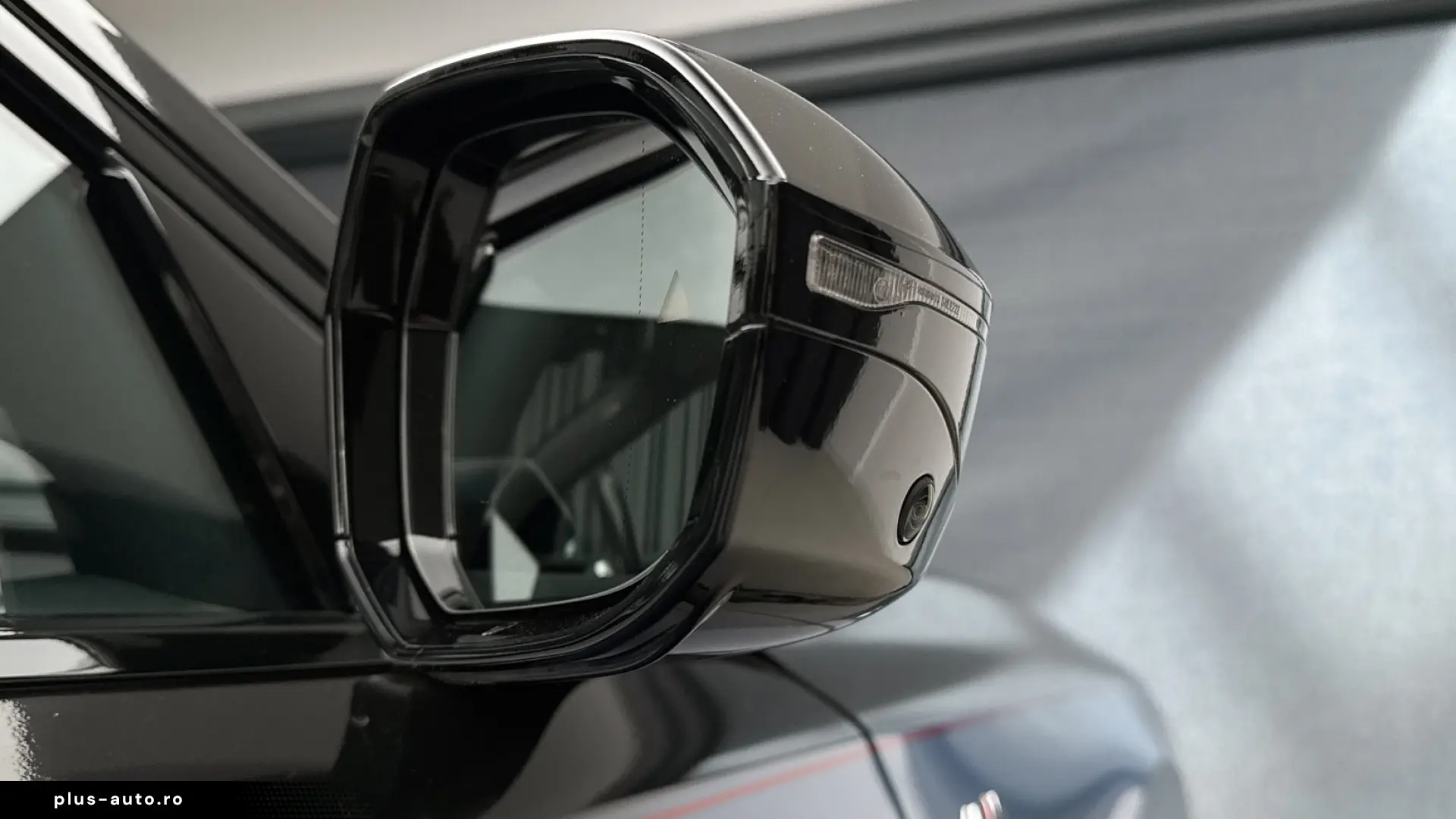 BMW 750e xDrive Plug-in Hybrid