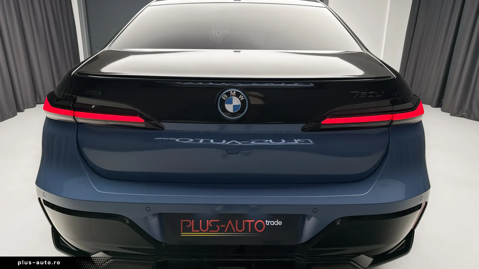 BMW 750e xDrive Plug-in Hybrid