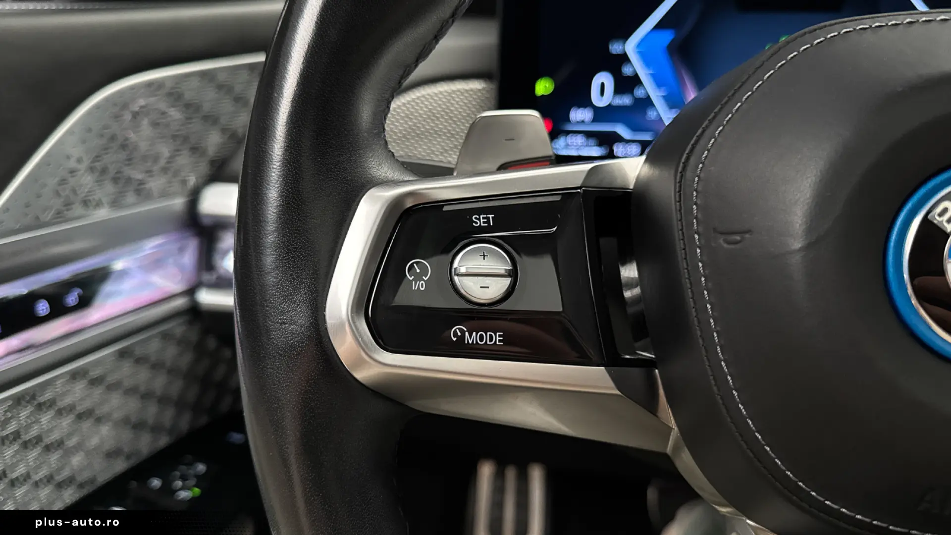BMW 750e xDrive Plug-in Hybrid