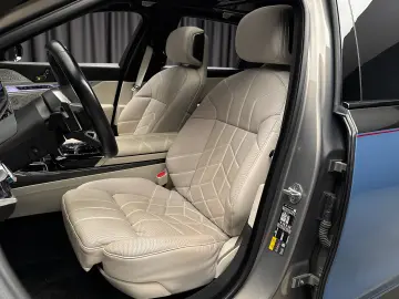 BMW 750e xDrive Plug-in Hybrid