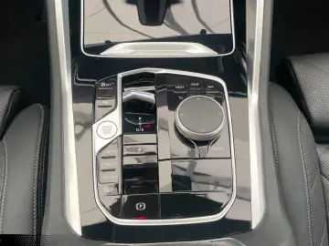 BMW X6 xDrive40d M-Sport AHK LCPro ACC 360  HUD Pano