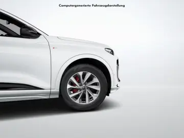 Audi Q6 e-tron performance S LINE BUSINESS PANO