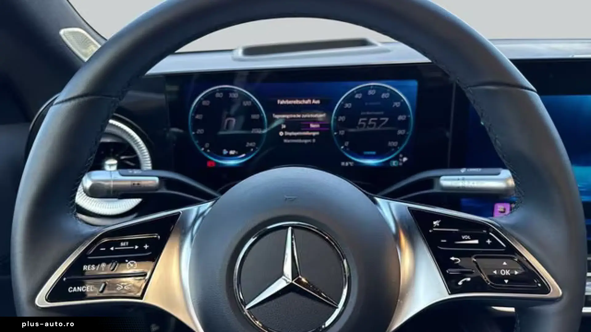 Mercedes-Benz CLA 350 4M EQ Premium Plus Drive Parking