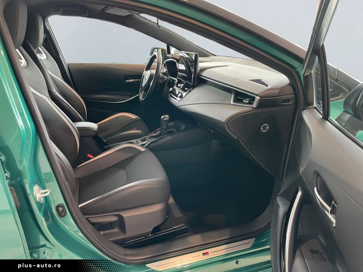 TOYOTA Corolla 2.0 TS Hybrid GR Sport  LED el. Heck CAM