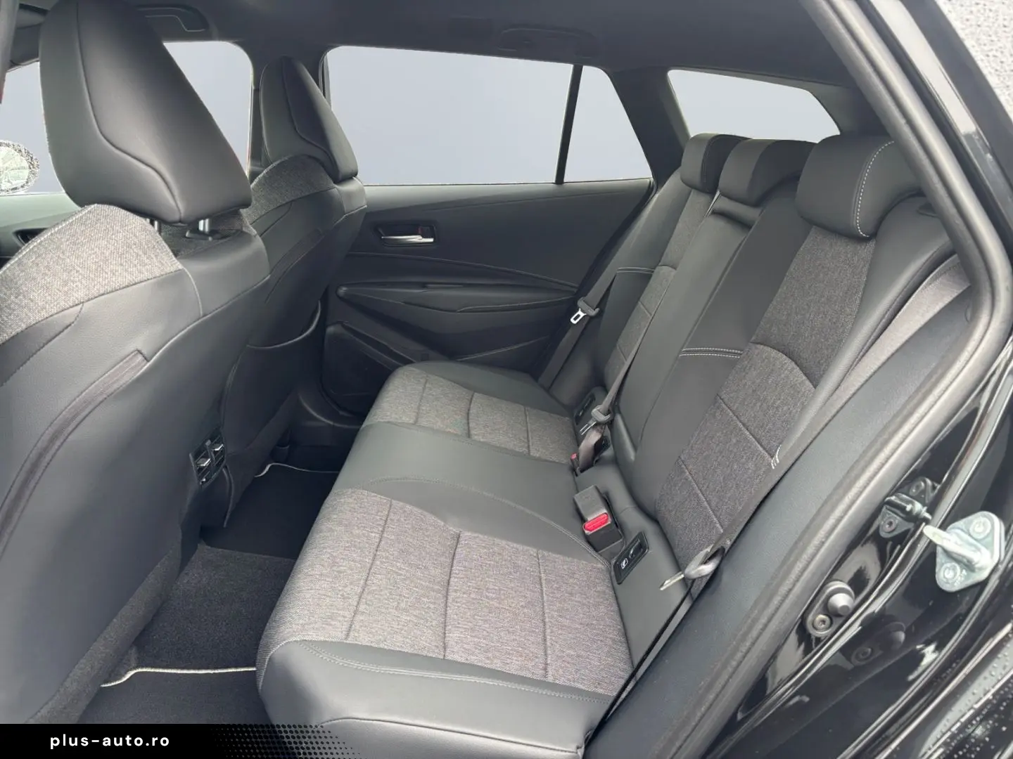 TOYOTA Corolla 1.8 Hybrid TS Teamp  LED el Heck CAM AHK