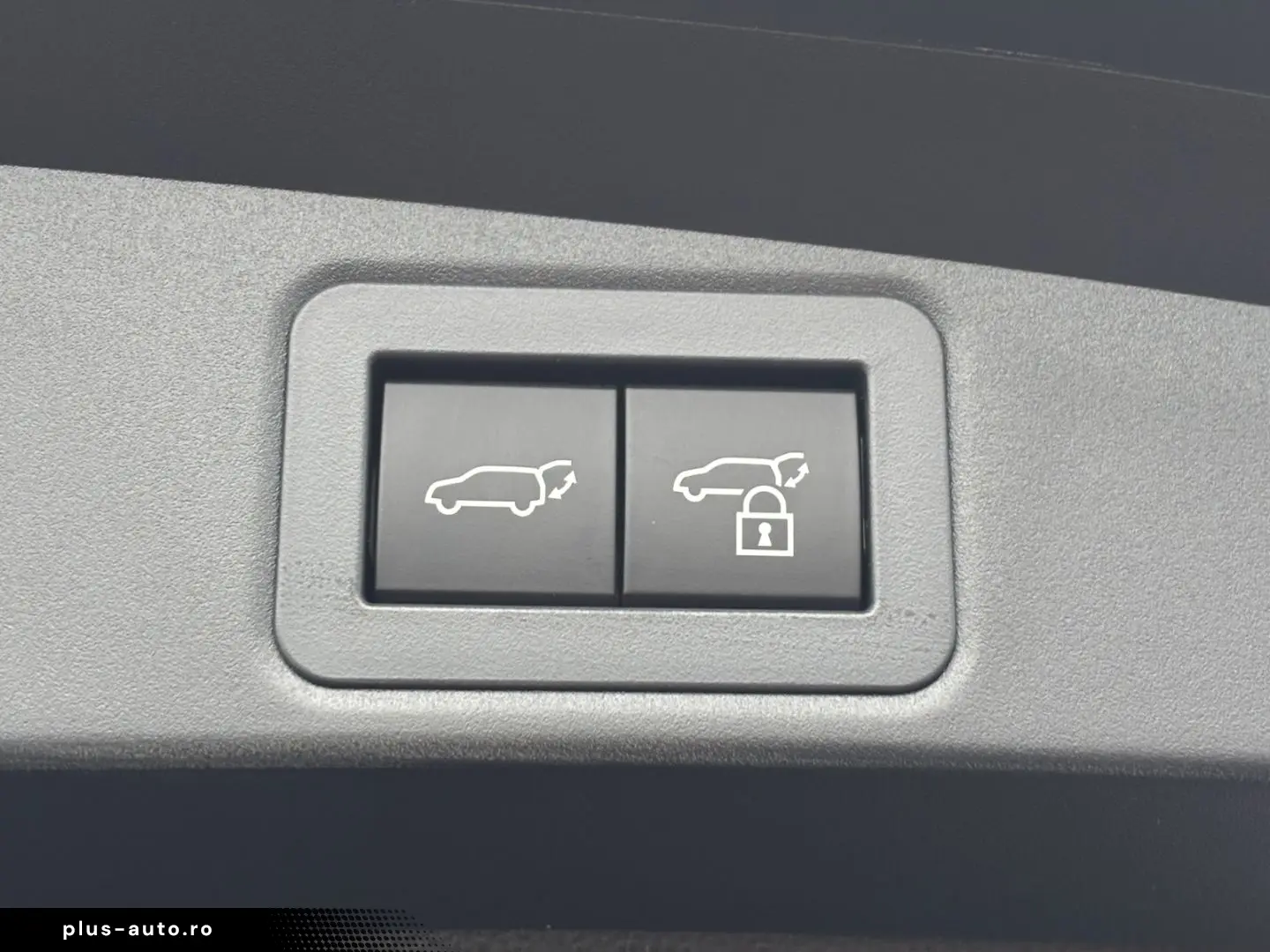 TOYOTA Corolla 1.8 Hybrid TS Teamp  LED el Heck CAM AHK