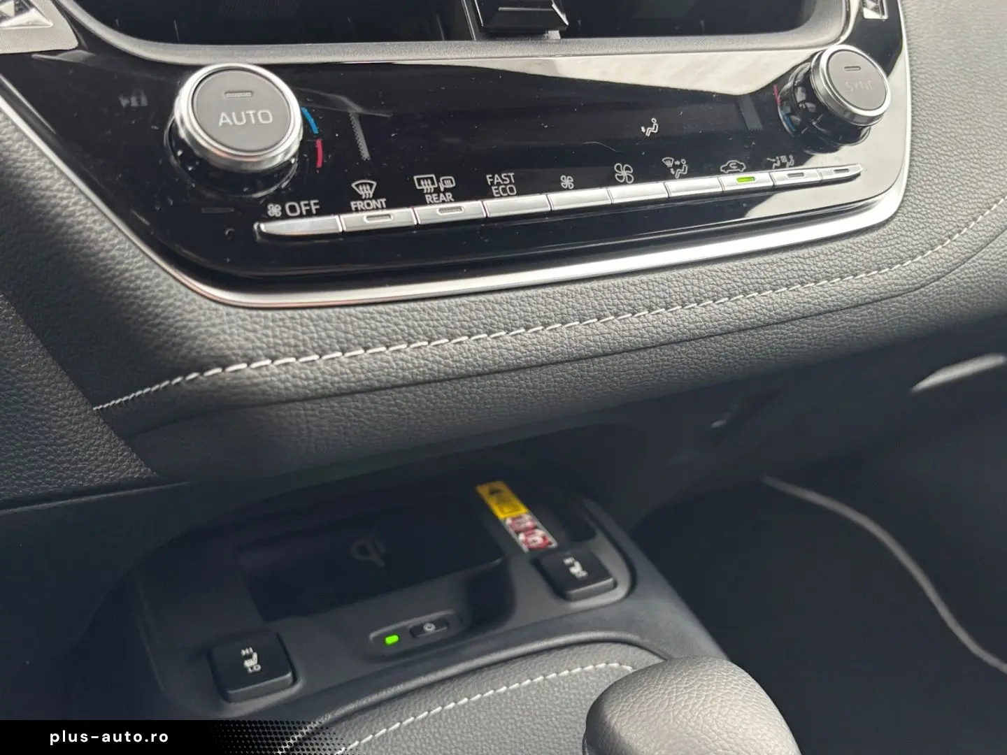 TOYOTA Corolla 1.8 Hybrid TS Teamp  LED el Heck CAM AHK