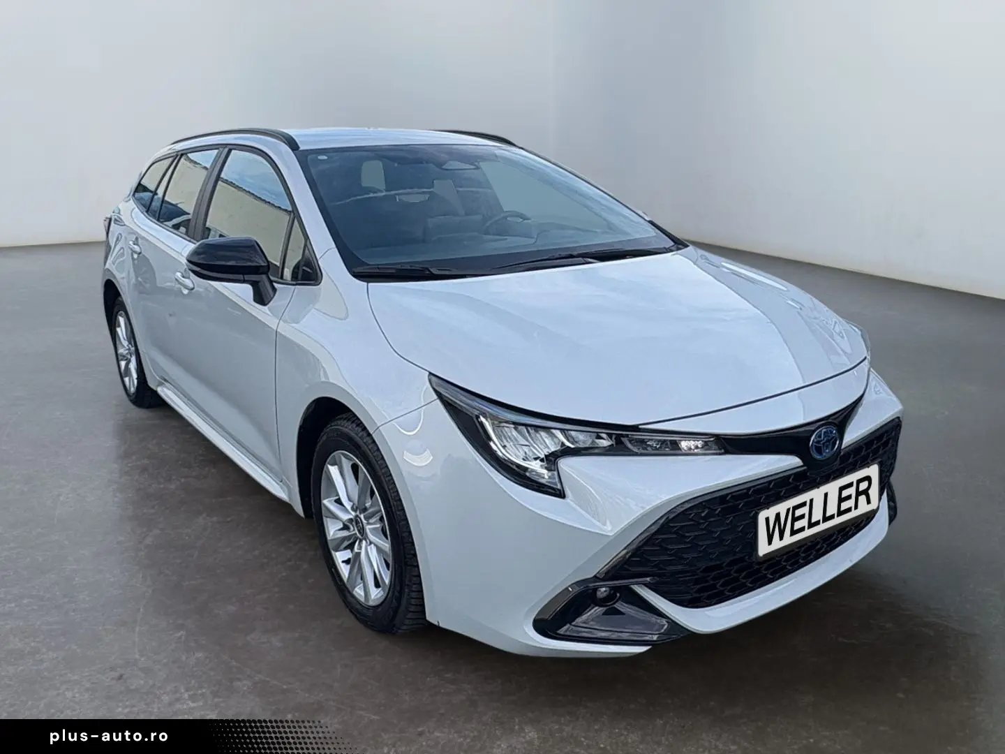 TOYOTA Corolla 1.8 Hybrid Touring Business  LED Klima S