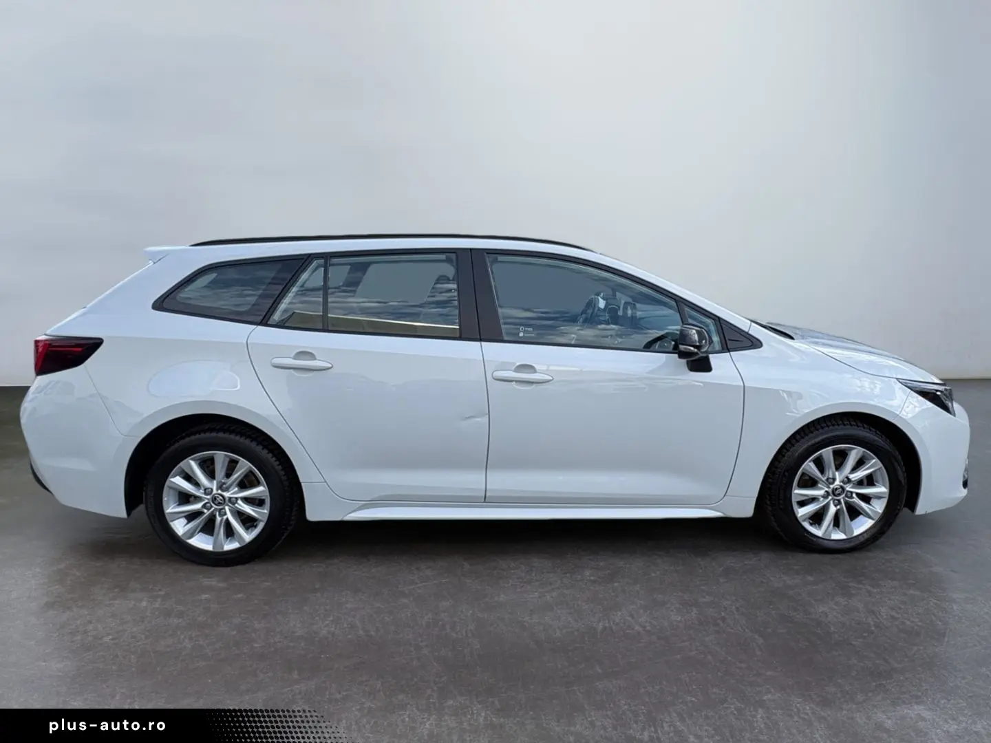 TOYOTA Corolla 1.8 Hybrid Touring Business  LED Klima S