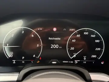 VW Touareg 3.0 TDI R-Line 4M PANO AHK STAHZG LUFT