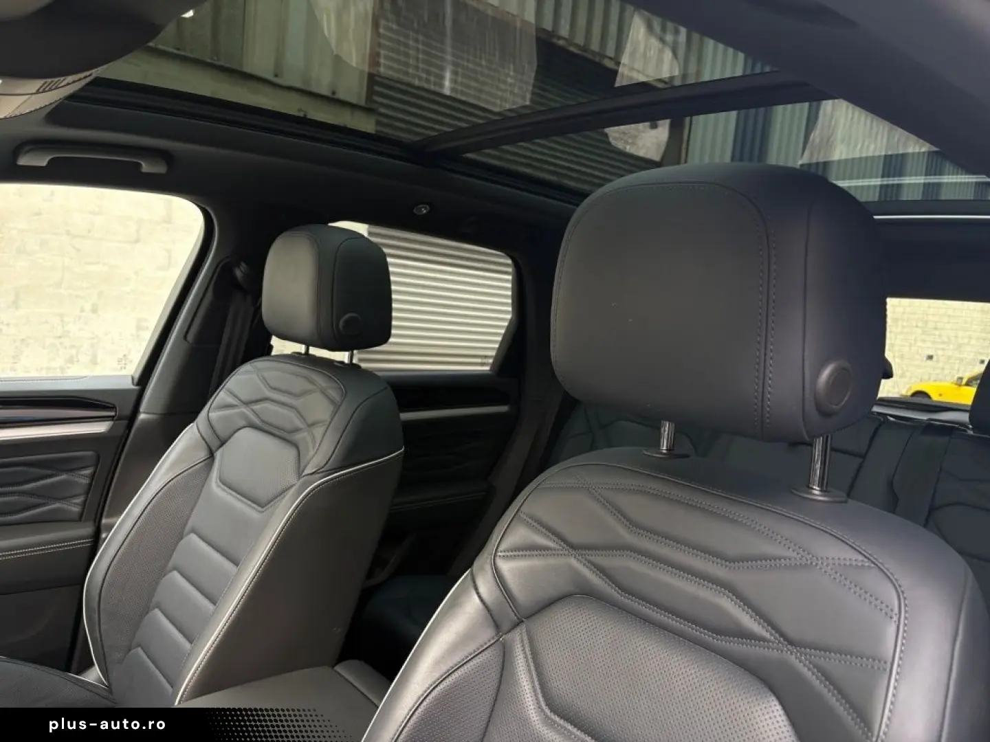 VW Touareg 3.0 TDI R-Line 4M PANO AHK STAHZG LUFT