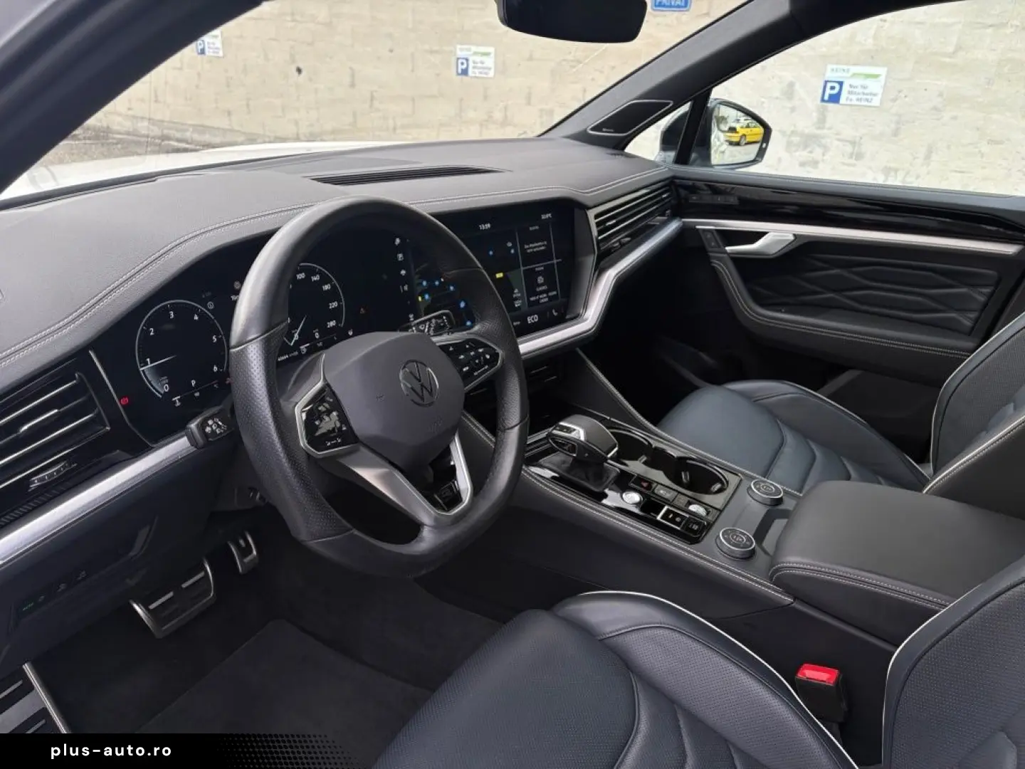 VW Touareg 3.0 TDI R-Line 4M PANO AHK STAHZG LUFT